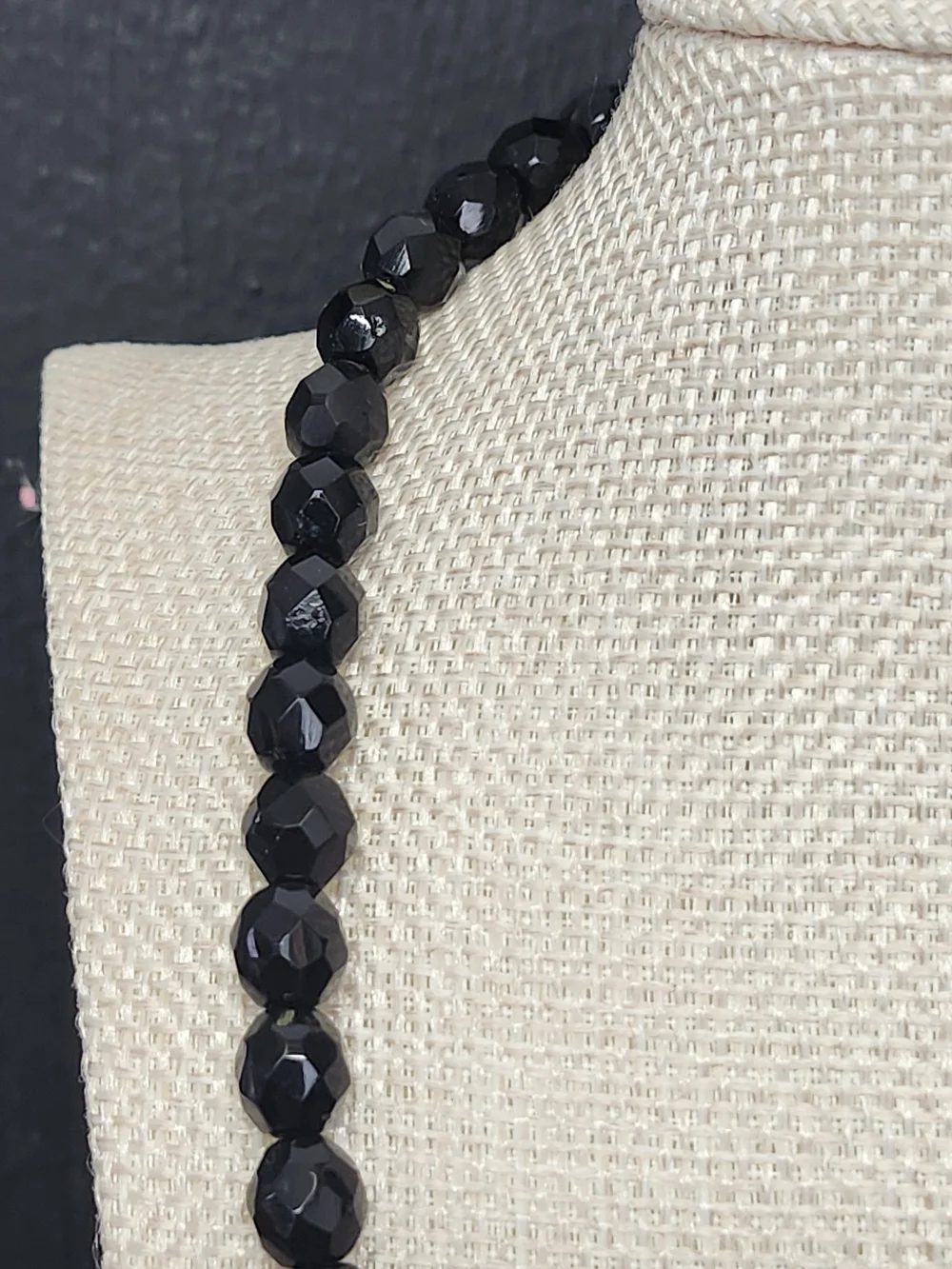 N/A elegant black